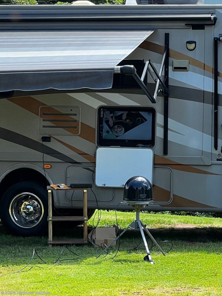 2014 A.C.E. 27.1 by Thor Motor Coach from National Vehicle in Dadeville, Alabama