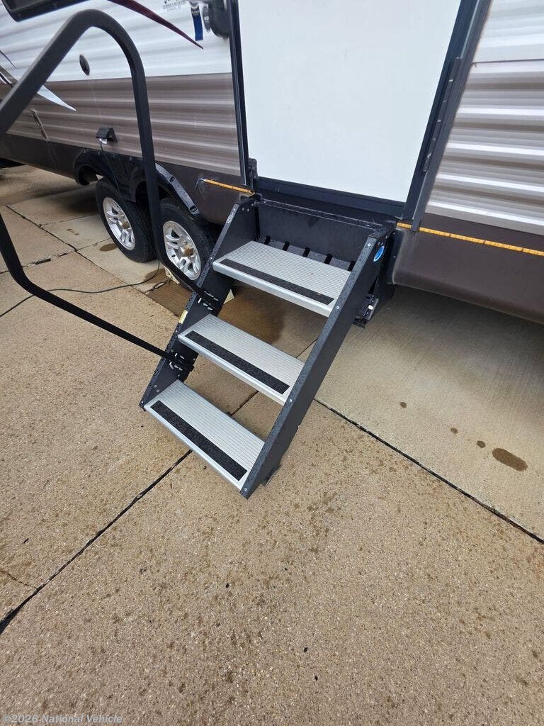 2014 Innsbruck 29SBW by Gulf Stream from National Vehicle in North Sioux City, South Dakota