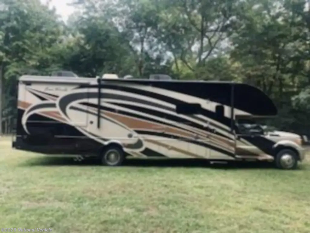 2015 Thor Motor Coach Four Winds 35SK - Used Class C For Sale by National Vehicle in Darlington, Indiana