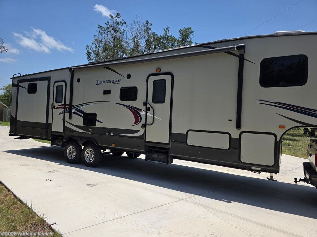 2016 Longhorn Rezerve 36DB by CrossRoads from National Vehicle in Kerrville, Texas