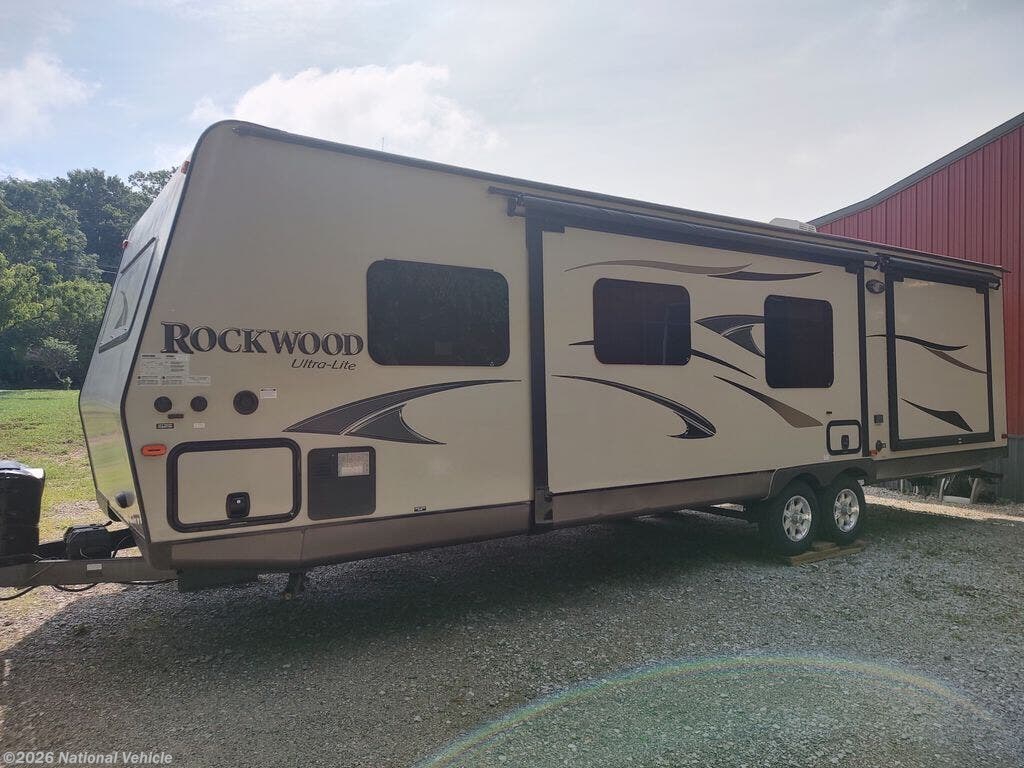 2013 Forest River Rockwood Ultra Lite 2910TS - Used Travel Trailer For Sale by National Vehicle in Corydon, Indiana