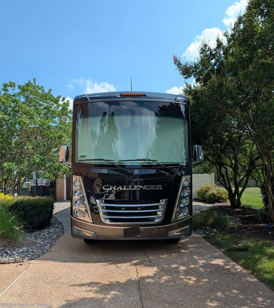 2022 Thor Motor Coach Challenger 35MQ - Used Class A For Sale by National Vehicle in Poquoson, Virginia