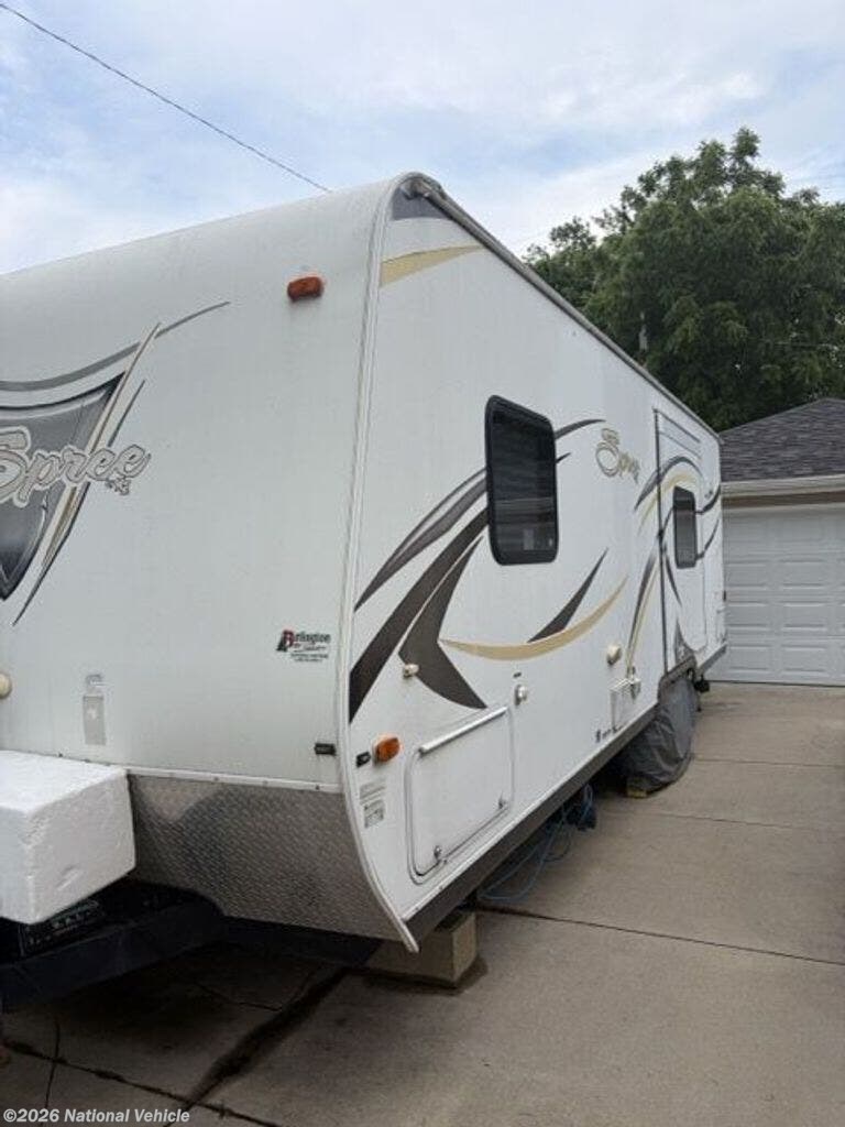 2012 K-Z Spree 2605S - Used Travel Trailer For Sale by National Vehicle in Oak Creek, Wisconsin