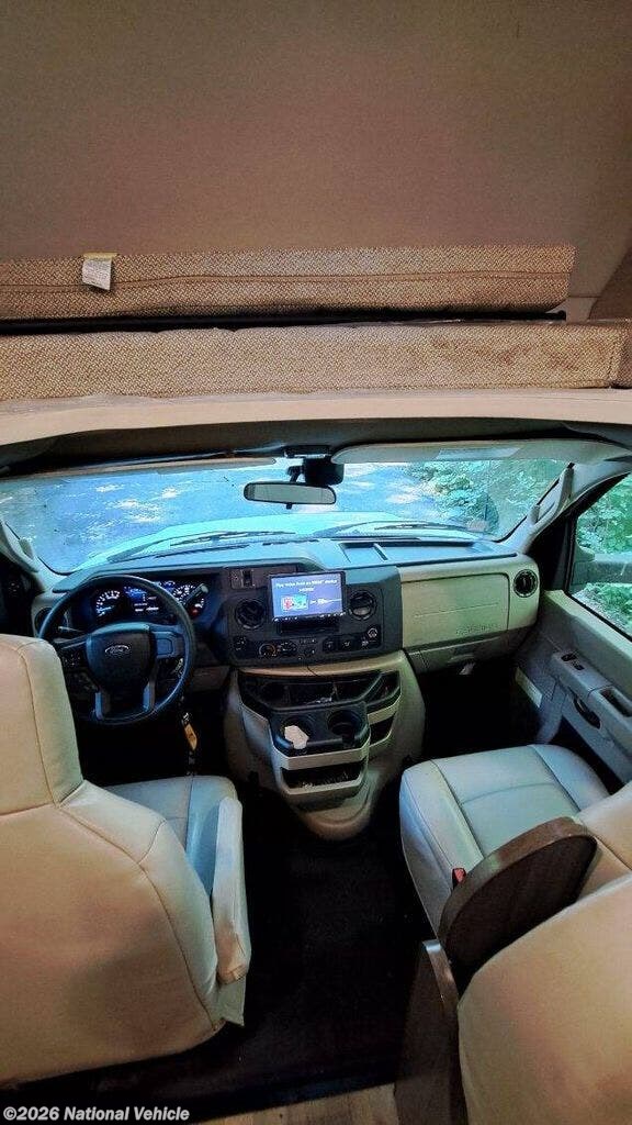 2025 Minnie Winnie 26T by Winnebago from National Vehicle in Forest Lake, Minnesota