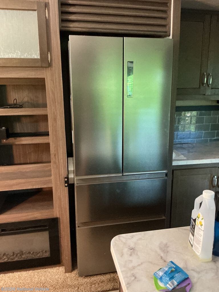 2019 Retreat Destination 39LOFT by Keystone from National Vehicle in Palmetto, Florida