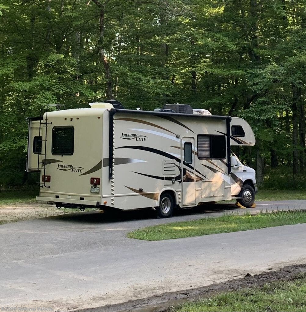 2017 Freedom Elite 26HE by Thor Motor Coach from National Vehicle in Colorado Springs, Colorado