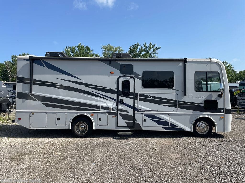 2024 Fleetwood Flair 28A - Used Class A For Sale by National Vehicle in Lakewood, Ohio