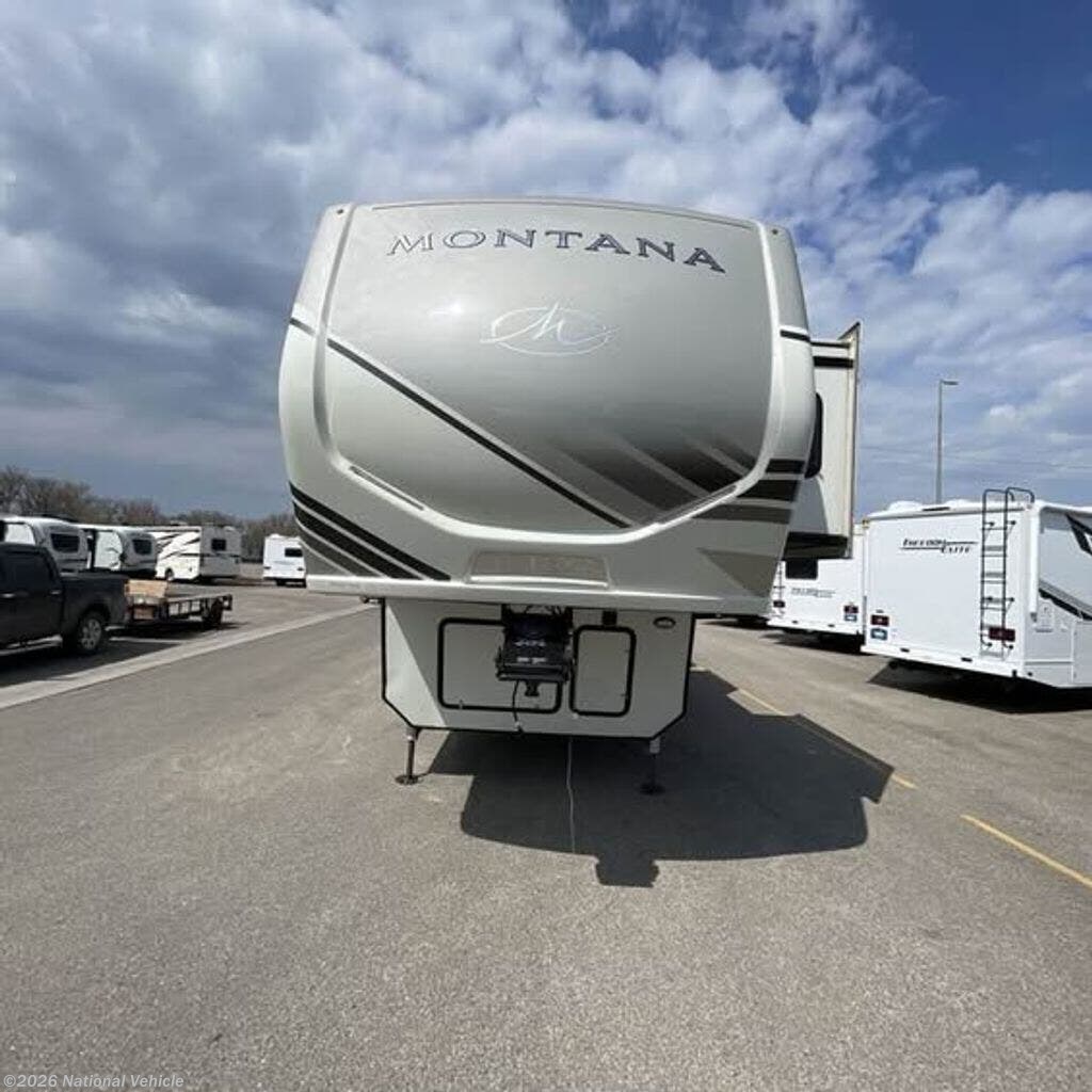 2022 Montana 3855BR by Keystone from National Vehicle in Rosemount, Minnesota
