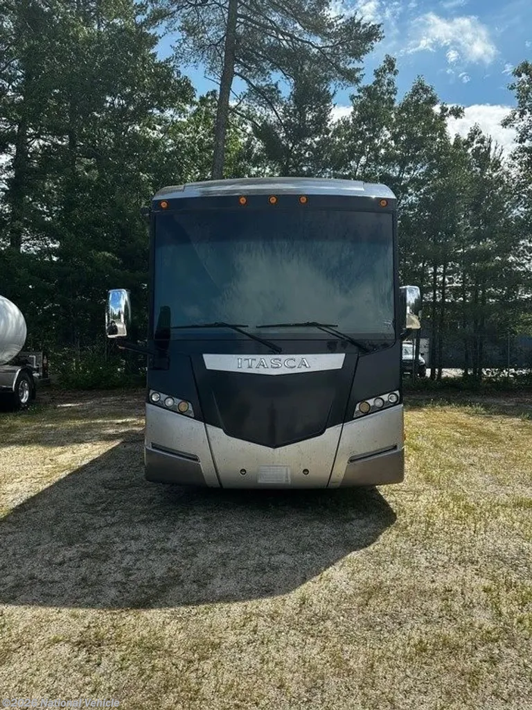 2016 Meridian 36M by Itasca from National Vehicle in Westbrook, Maine