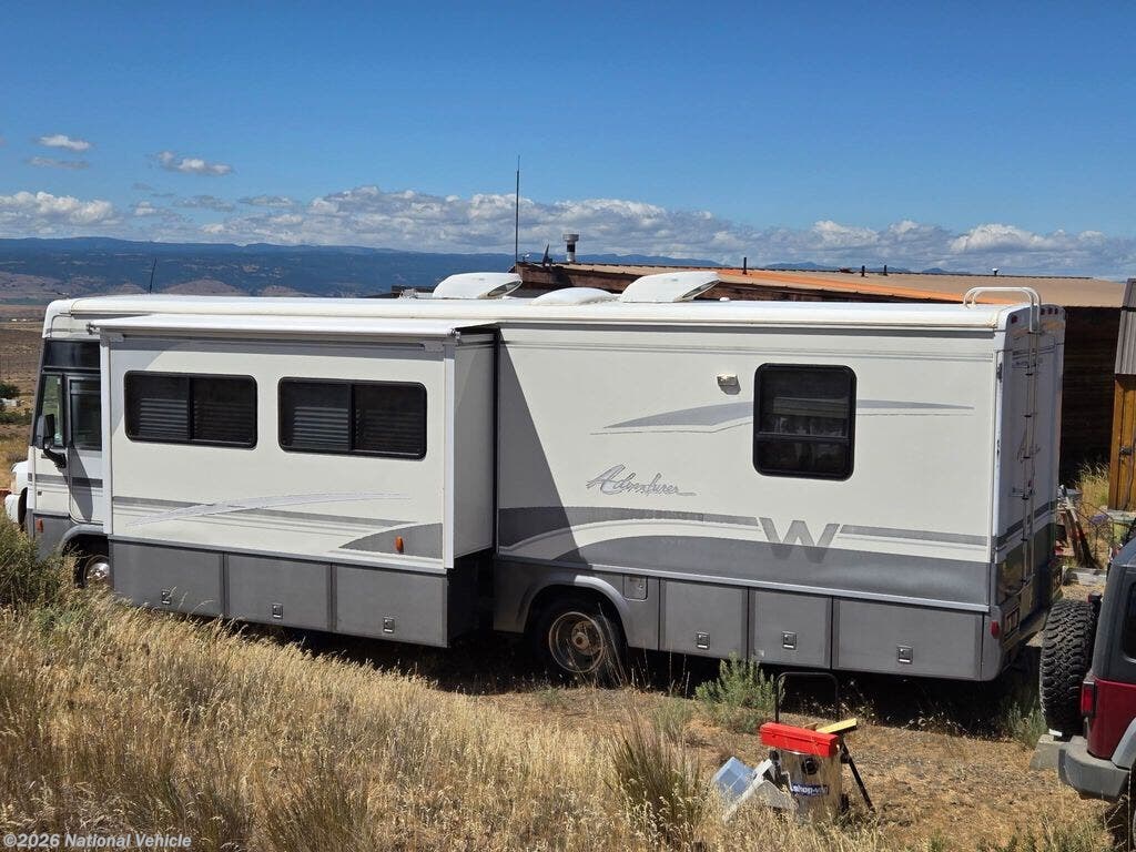 Used 2000 Winnebago Adventurer 32V available in Ellensburg, Washington