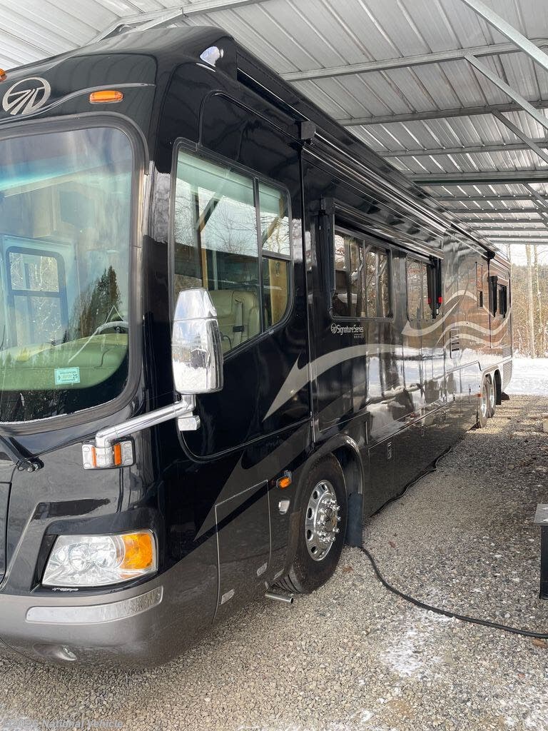 2006 Monaco RV Signature Cardinal - Used Class A For Sale by National Vehicle in Ticonderoga, New York
