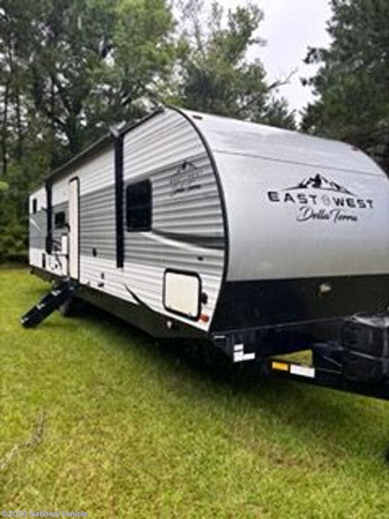 2022 Forest River East to West Della Terra 291BH - Used Travel Trailer For Sale by National Vehicle in Leesville, Louisiana