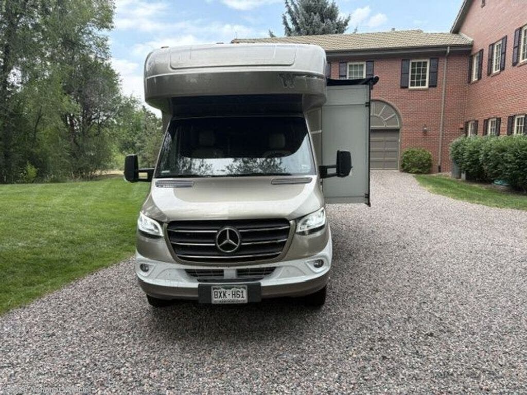 2022 View 24J by Winnebago from National Vehicle in Englewood, Colorado