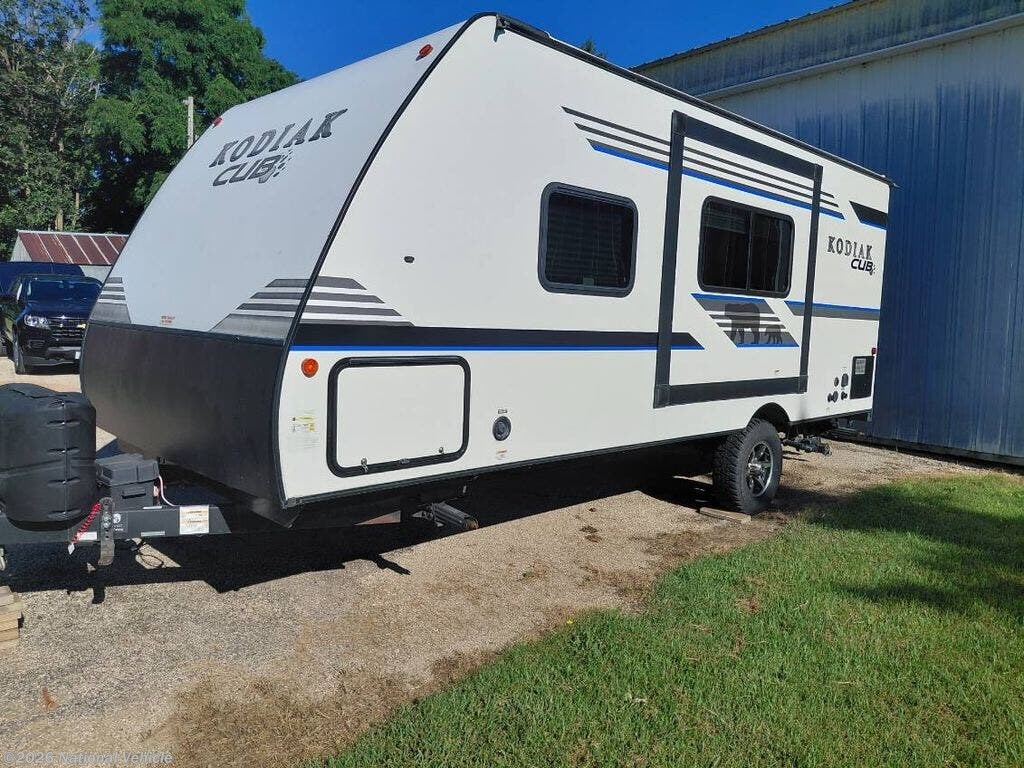 2019 Dutchmen Kodiak Cub 185MB - Used Travel Trailer For Sale by National Vehicle in Wonewoc, Wisconsin