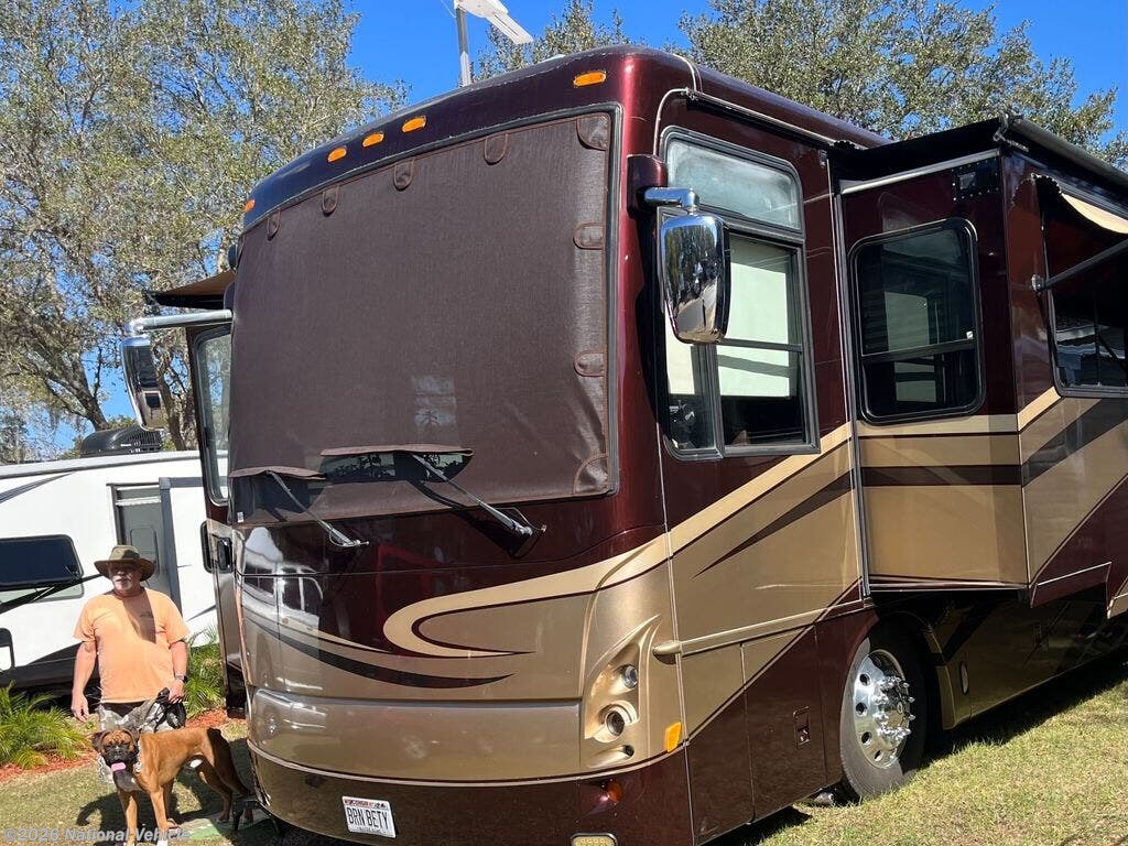 2007 Dutch Star 4023 by Newmar from National Vehicle in Palmyra, Wisconsin