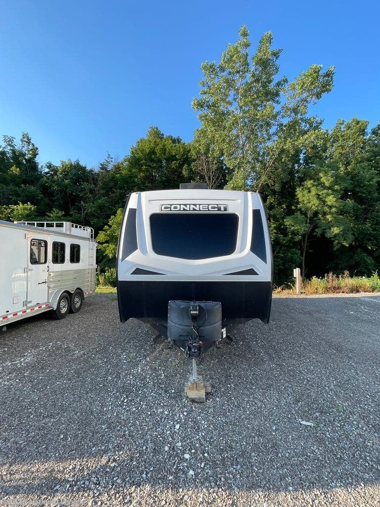 2022 K-Z Connect 241RLK - Used Travel Trailer For Sale by National Vehicle in Bellefontaine, Ohio