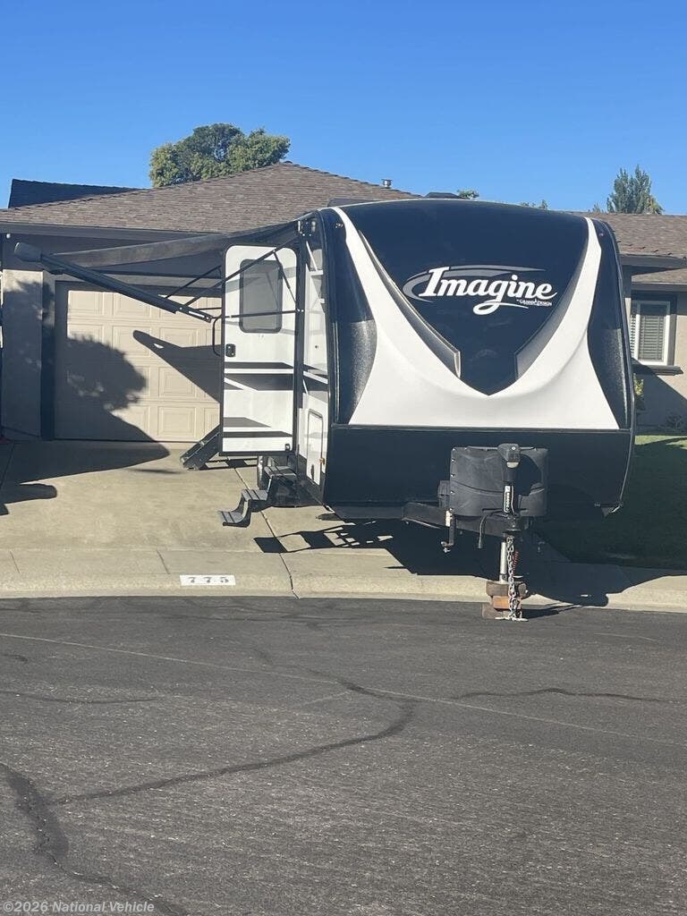 2020 Grand Design Imagine 2500RL - Used Travel Trailer For Sale by National Vehicle in Dixon, California