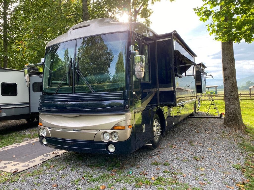2003 Fleetwood American Dream 40W - Used Class A For Sale by National Vehicle in Knoxville, Tennessee