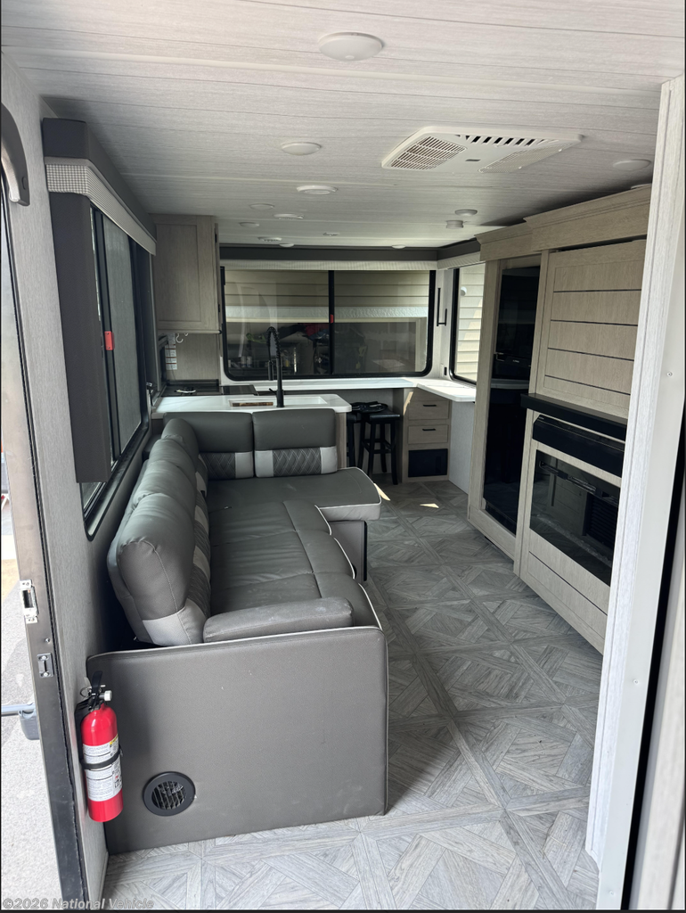 Used 2024 Forest River Salem Cruise Lite Platinum 24VIEWX available in Cottage Grove, Minnesota