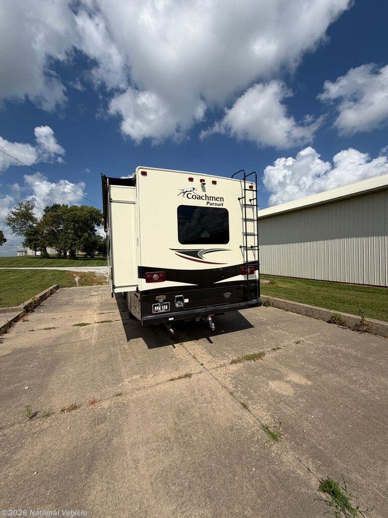 2017 Coachmen Pursuit 30FW - Used Class A For Sale by National Vehicle in Cedar Falls, Iowa