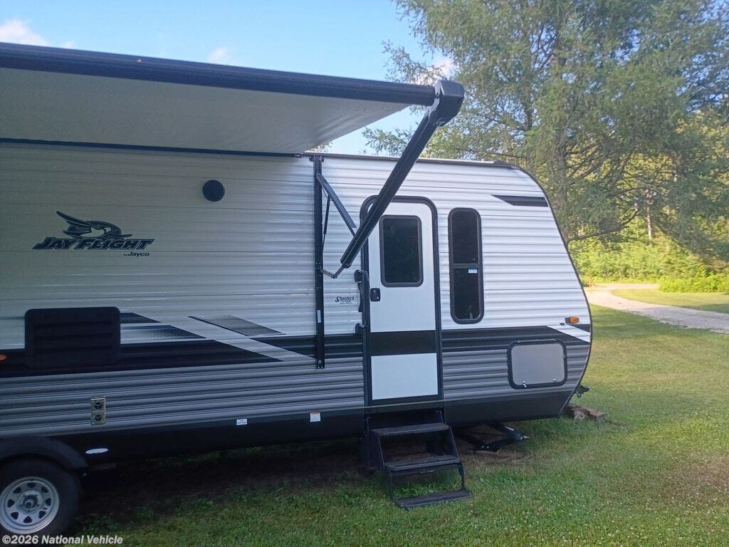 2022 Jayco Jay Flight SLX 265RLS - Used Travel Trailer For Sale by National Vehicle in Pelican Lake, Wisconsin