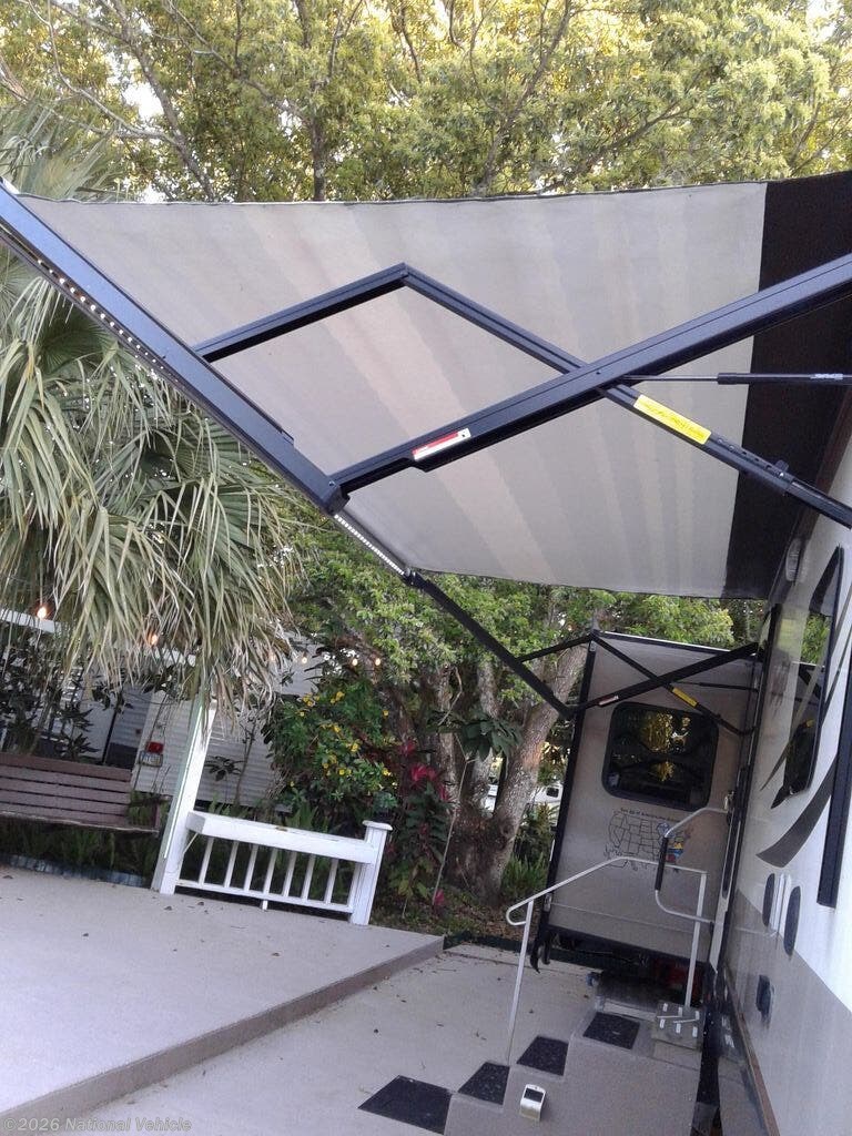 2017 Mesa Ridge 323RLS by Highland Ridge from National Vehicle in Hialeah, Florida
