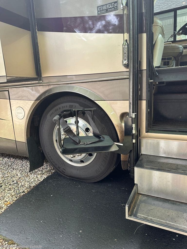 2007 Navigator 45PBQ by Holiday Rambler from National Vehicle in Spring Lake, Michigan