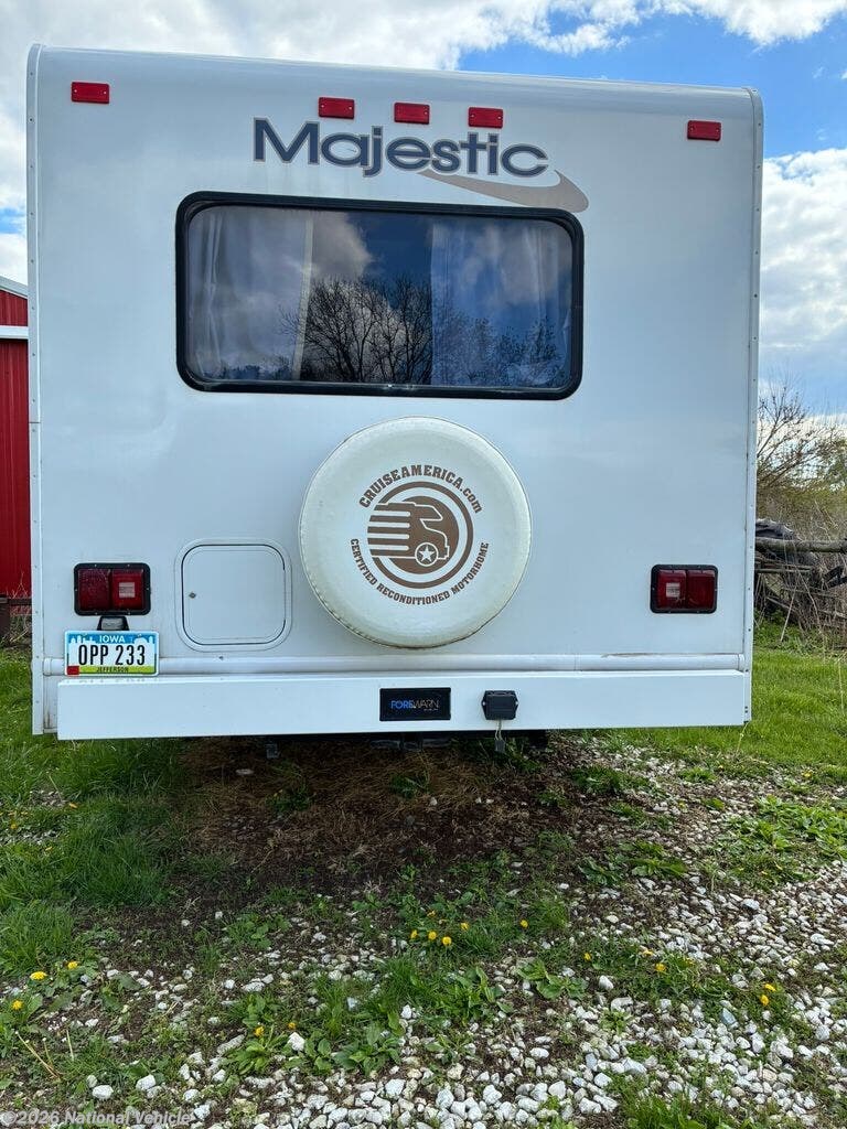 Used 2006 Four Winds Majestic 28A available in Fairfield, Iowa