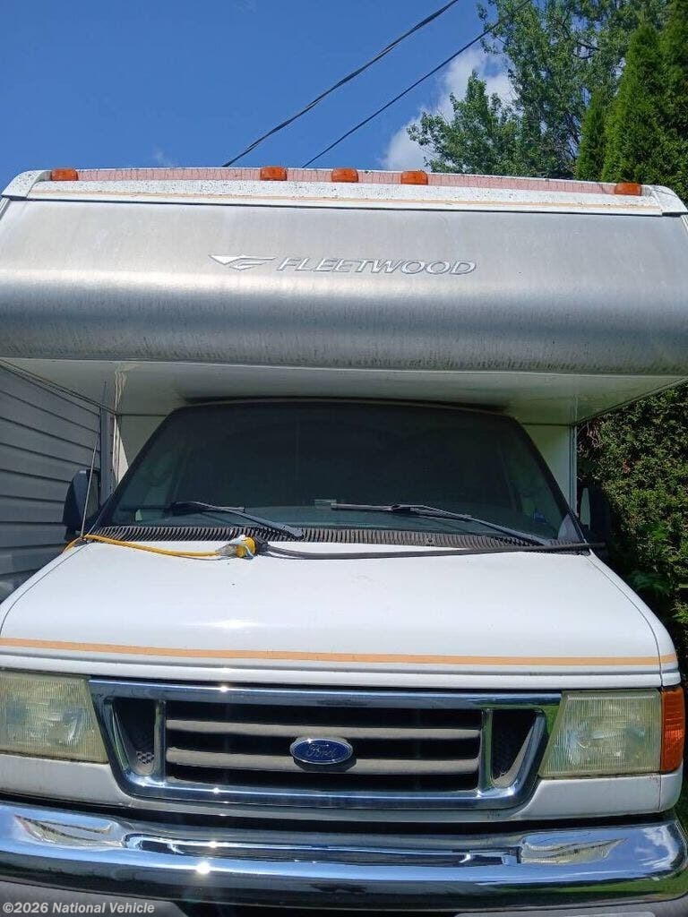 2006 Fleetwood Jamboree GTX 26J - Used Class C For Sale by National Vehicle in Augusta, Wisconsin