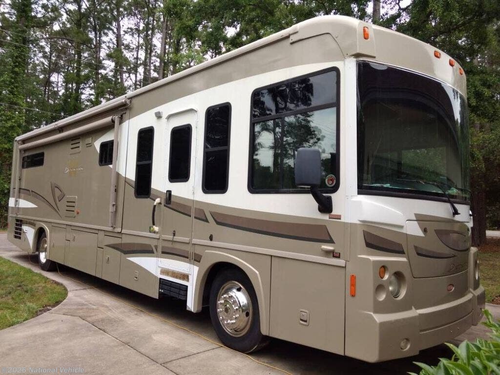 2008 Winnebago Destination 39W - Used Class A For Sale by National Vehicle in Pawleys Island, South Carolina