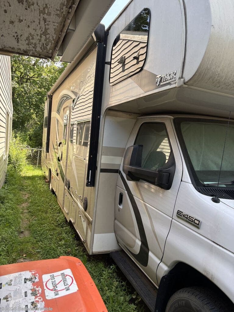 2018 Thor Motor Coach Chateau 31E - Used Class C For Sale by National Vehicle in Maplewood, Minnesota