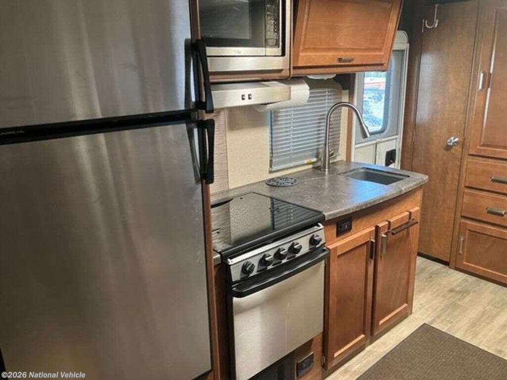 Used 2019 Lance Travel Trailer 1995 available in Colorado Springs, Colorado