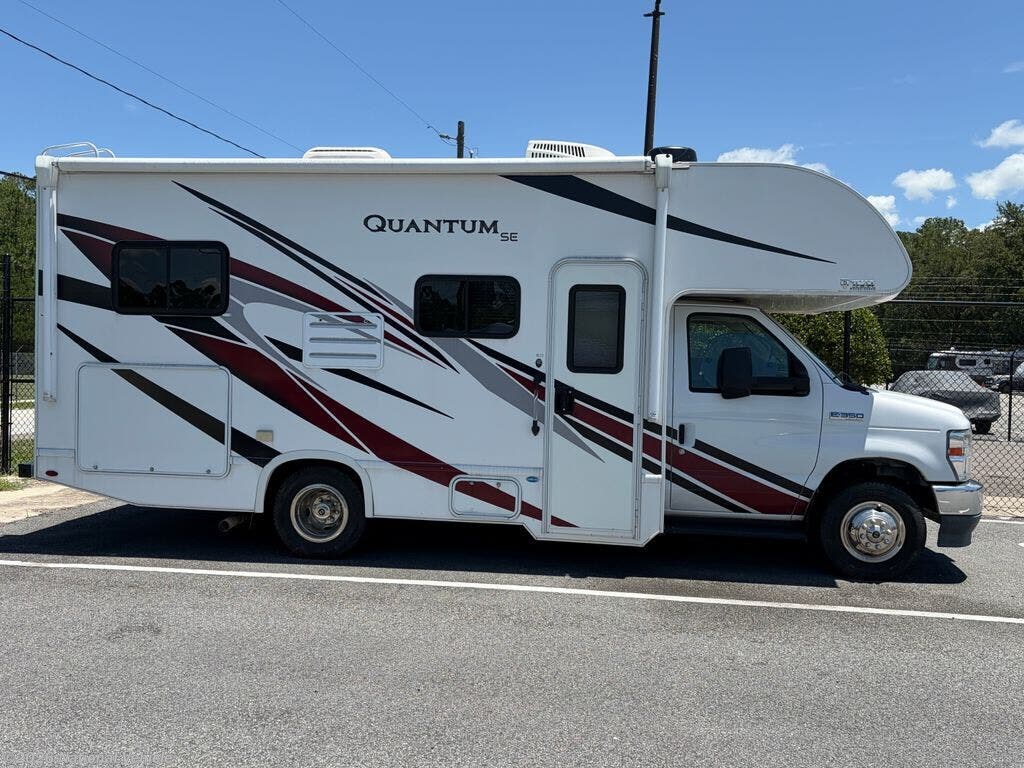 2022 Thor Motor Coach Quantum SE22 - Used Class C For Sale by National Vehicle in Green Cove Springs, Florida