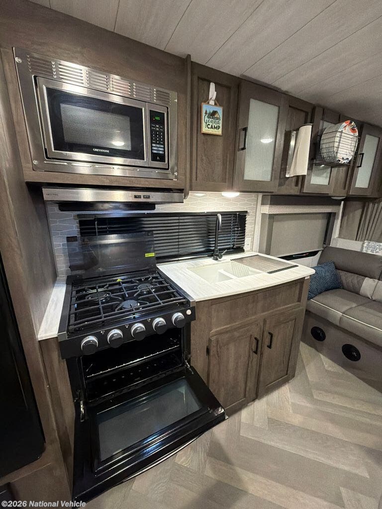 Used 2022 Forest River Salem Cruise Lite 261BHXL available in Clearwater, Florida