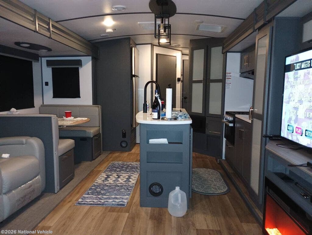 2022 Keystone Bullet Premier 30RIPR - Used Travel Trailer For Sale by National Vehicle in Prospect, Connecticut