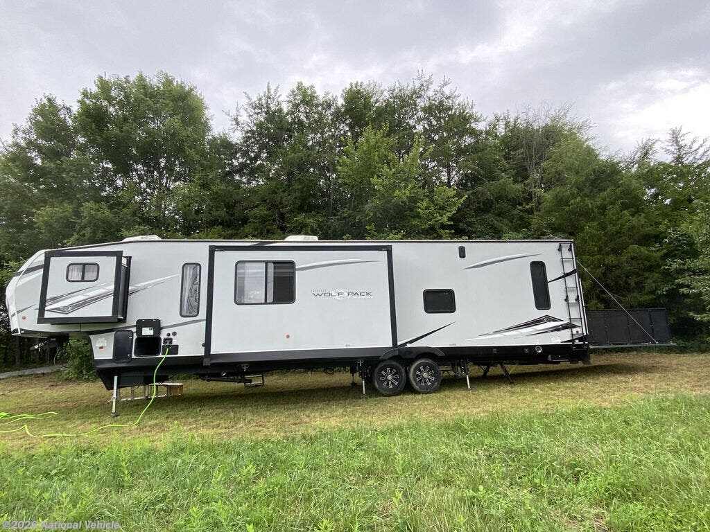 2021 Forest River Cherokee Wolf Pack 365Pack16 - Used Toy Hauler For Sale by National Vehicle in Greeneville, Tennessee