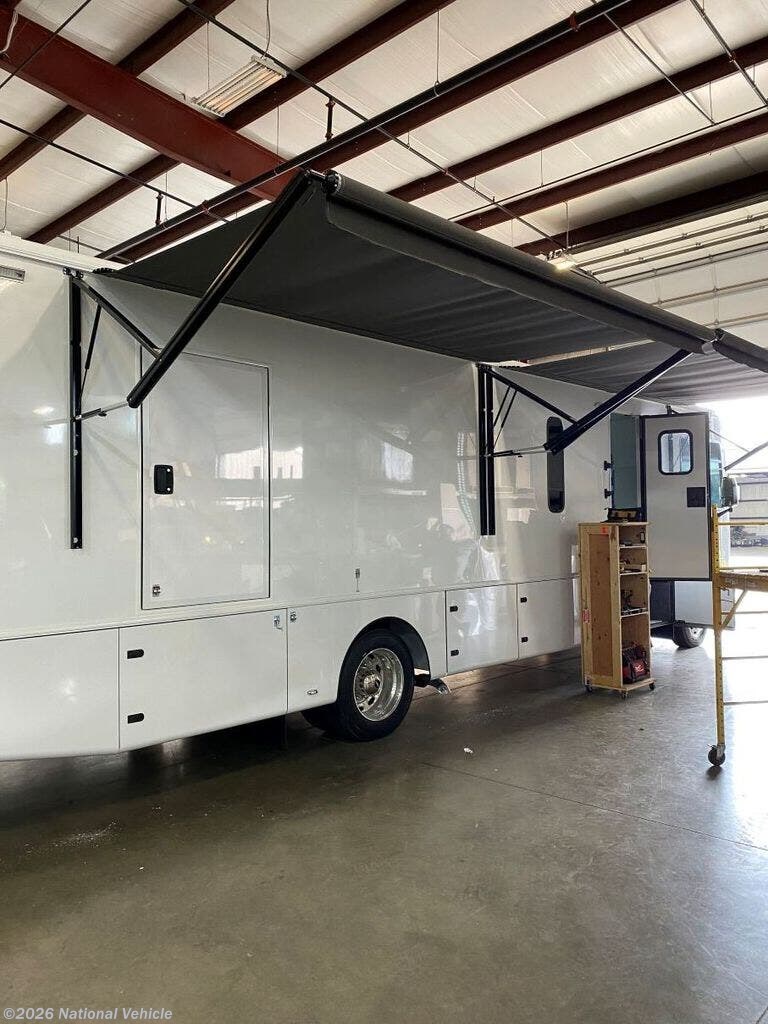 2021 by Custom Coach from National Vehicle in Lexington, South Carolina
