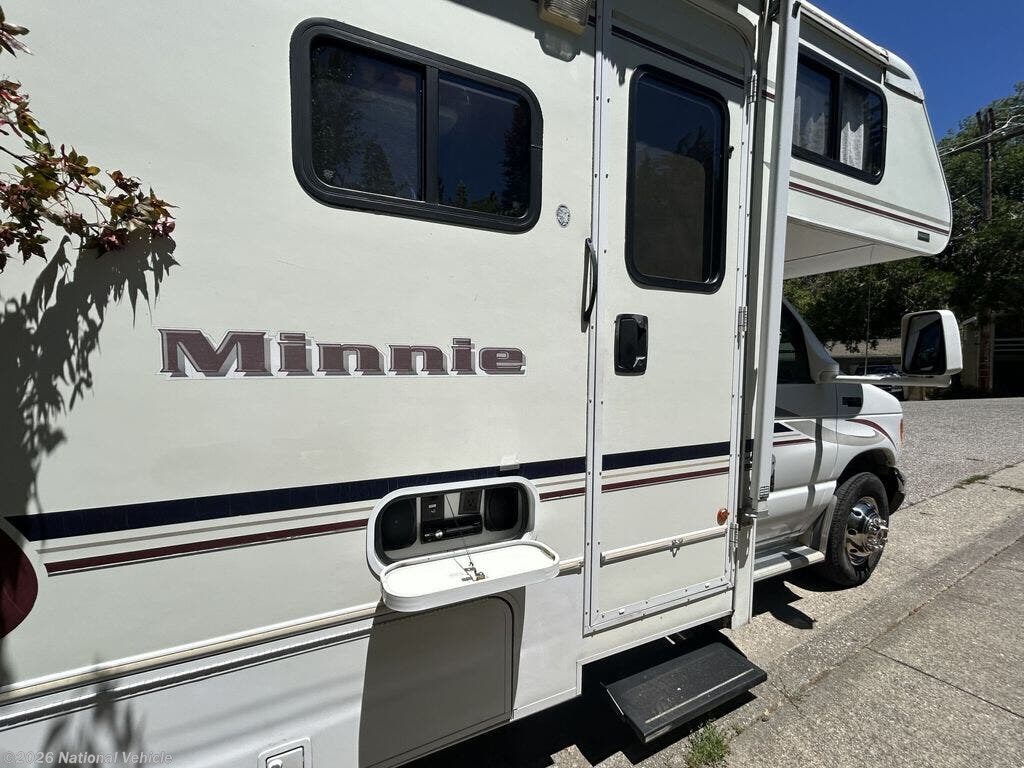 Used 2005 Winnebago Minnie Winnie 31C available in Grass Valley, California