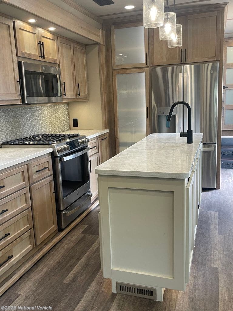 Used 2026 Luxe Elite 42RL available in Renton, Washington