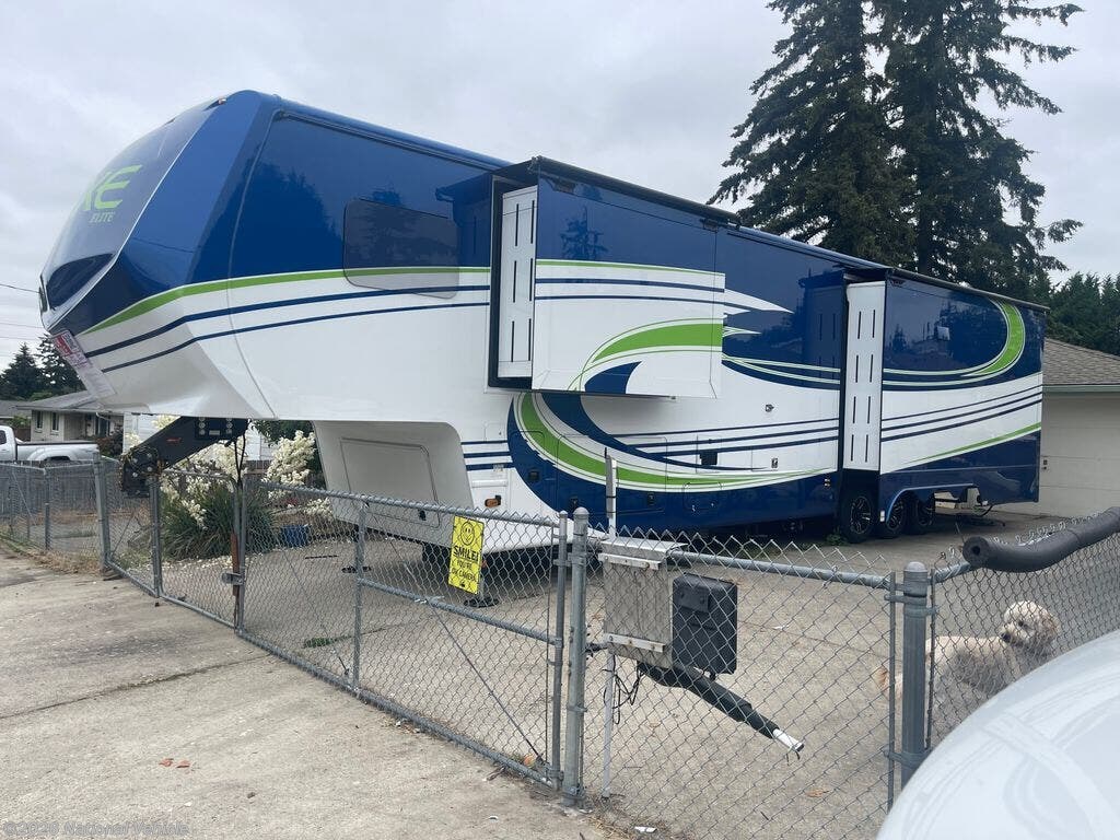 2026 Luxe Elite 42RL - Used Fifth Wheel For Sale by National Vehicle in Renton, Washington