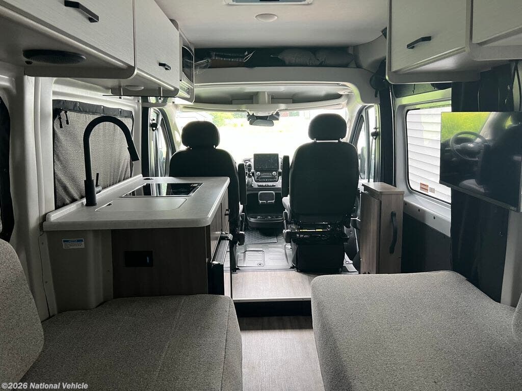 Used 2025 Thor Motor Coach Dazzle 2AB available in Windsor, Connecticut