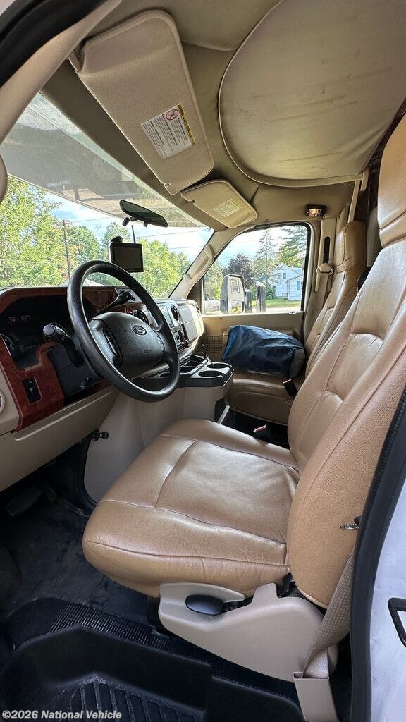 2013 Access 31J by Winnebago from National Vehicle in Lebanon, New Hampshire