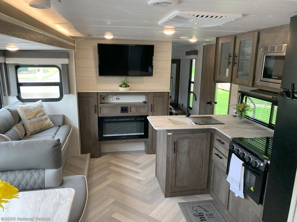 2021 Wildwood X-Lite 273QBXL by Forest River from National Vehicle in Cleburne, Texas