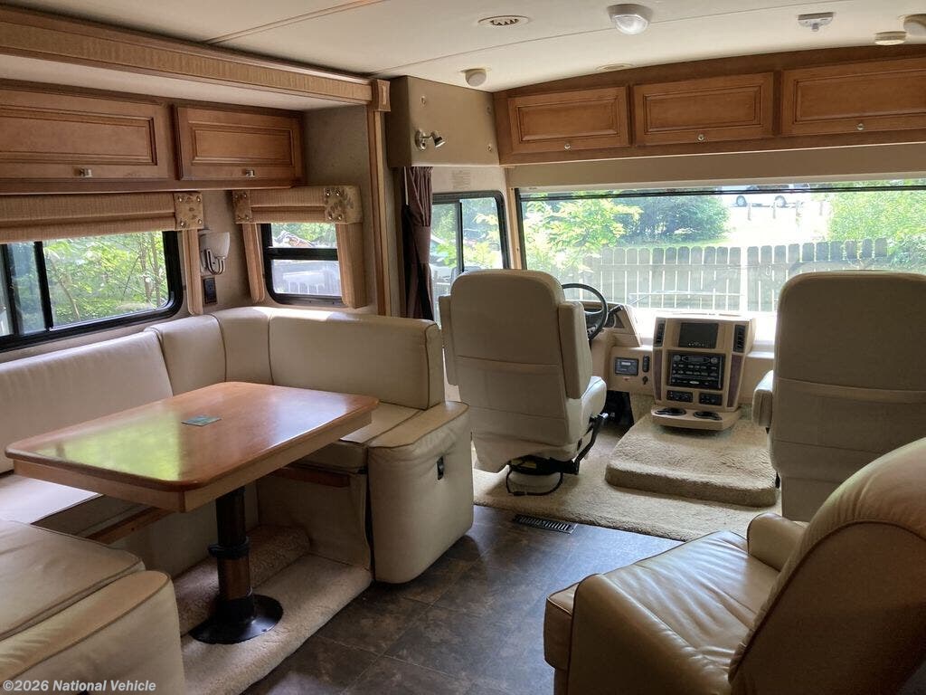 Used 2013 Itasca Sunova 30A available in Sheffield Lake, Ohio