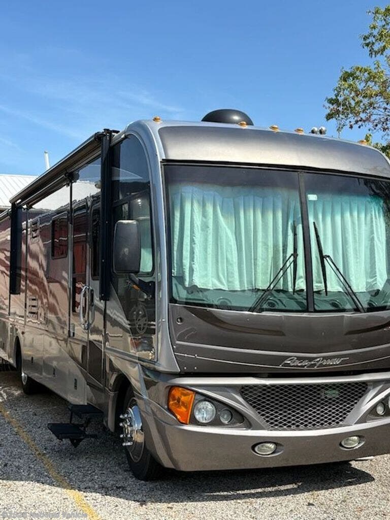 2006 Fleetwood Pace Arrow 37C - Used Class A For Sale by National Vehicle in Wheaton, Illinois
