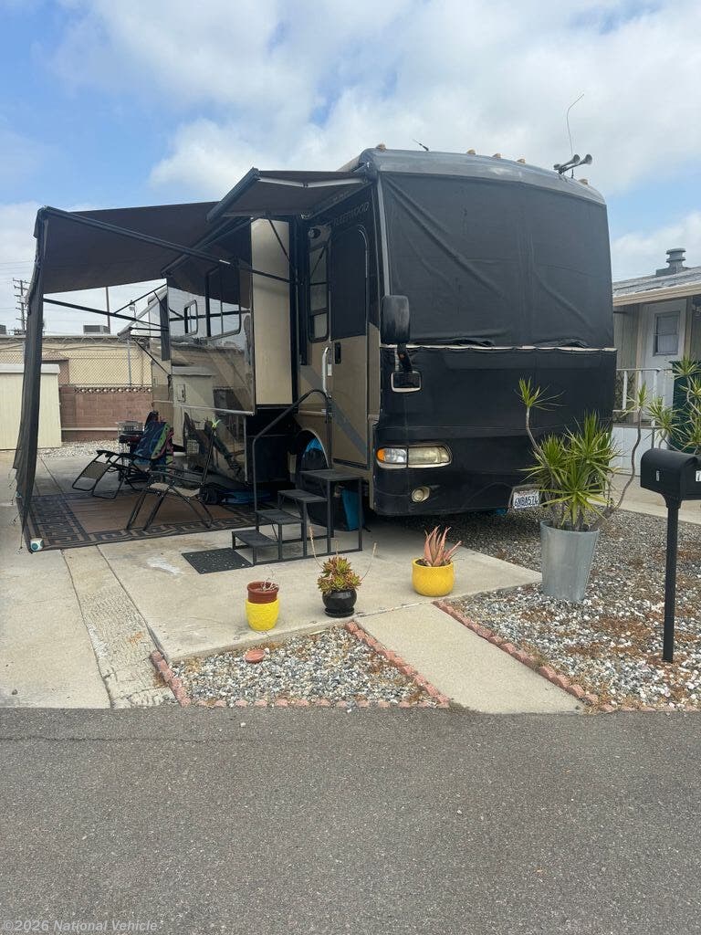 2006 Fleetwood Expedition 34H - Used Class A For Sale by National Vehicle in Bellflower, California