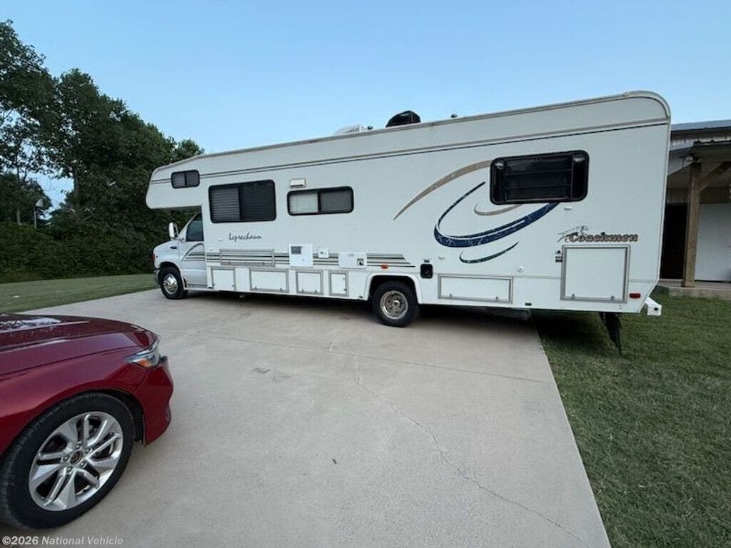 1999 Coachmen Leprechaun 305MB - Used Class C For Sale by National Vehicle in Azle, Texas