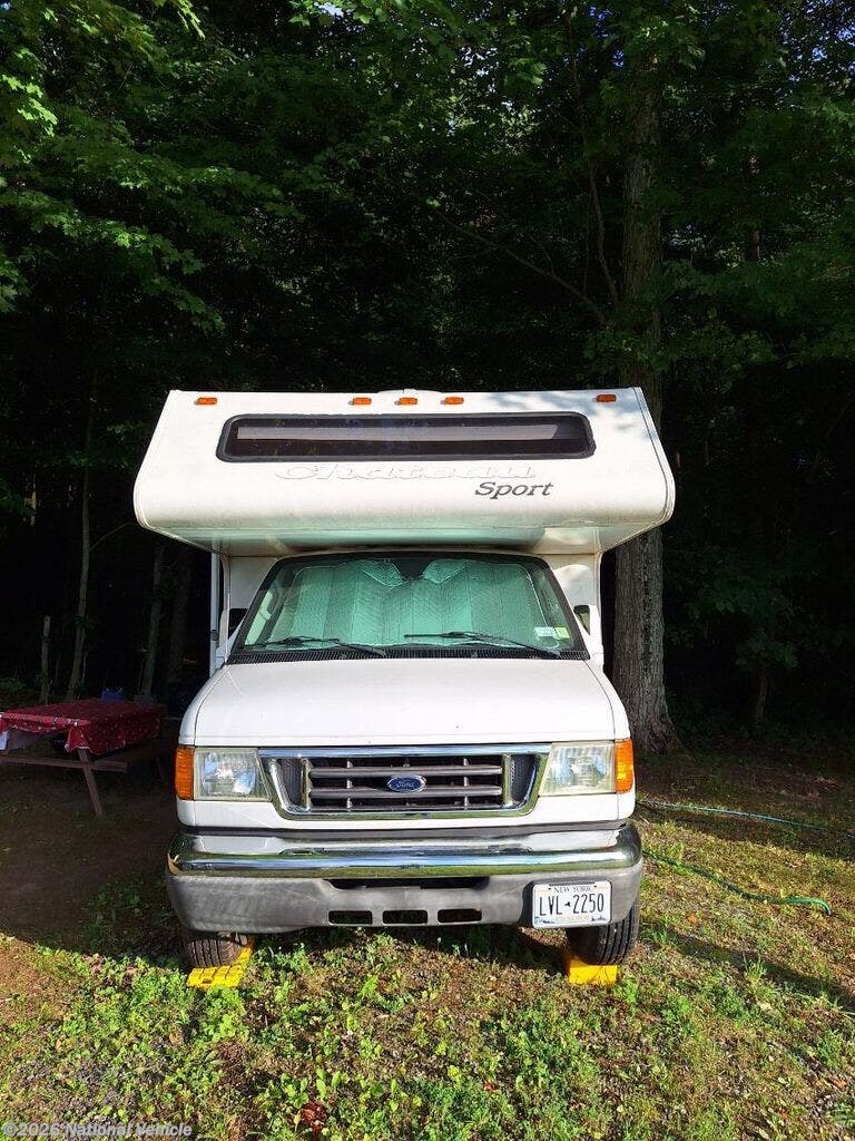 2005 Four Winds Chateau 28A - Used Class C For Sale by National Vehicle in Memphis, New York