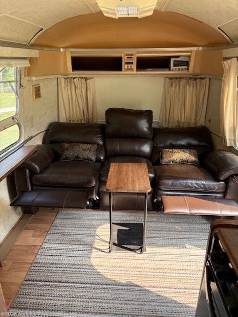 Used 1985 Airstream Sovereign 31 available in Liberty, Missouri