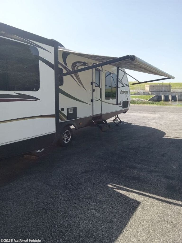 2012 Keystone Bullet Premier Ultra 29RTPR - Used Travel Trailer For Sale by National Vehicle in Granite City, Illinois